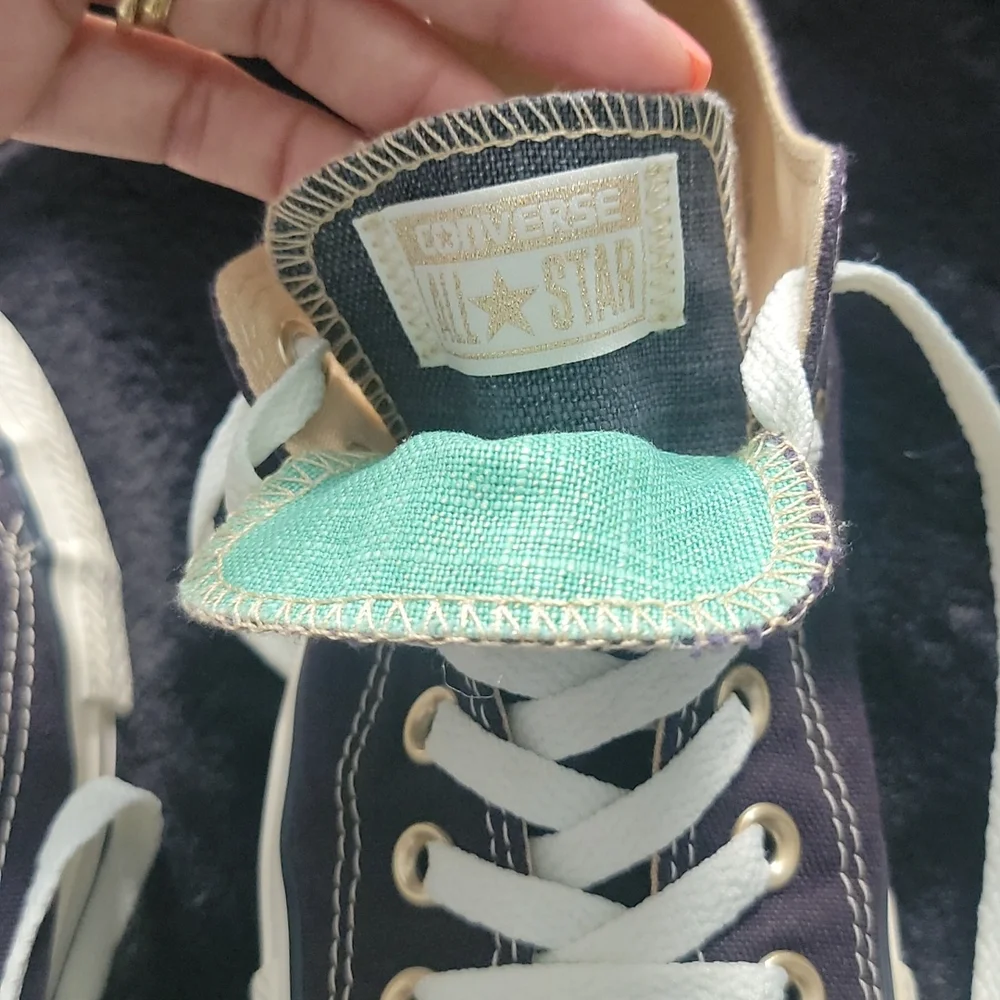 Converse - Picture 5 of 9